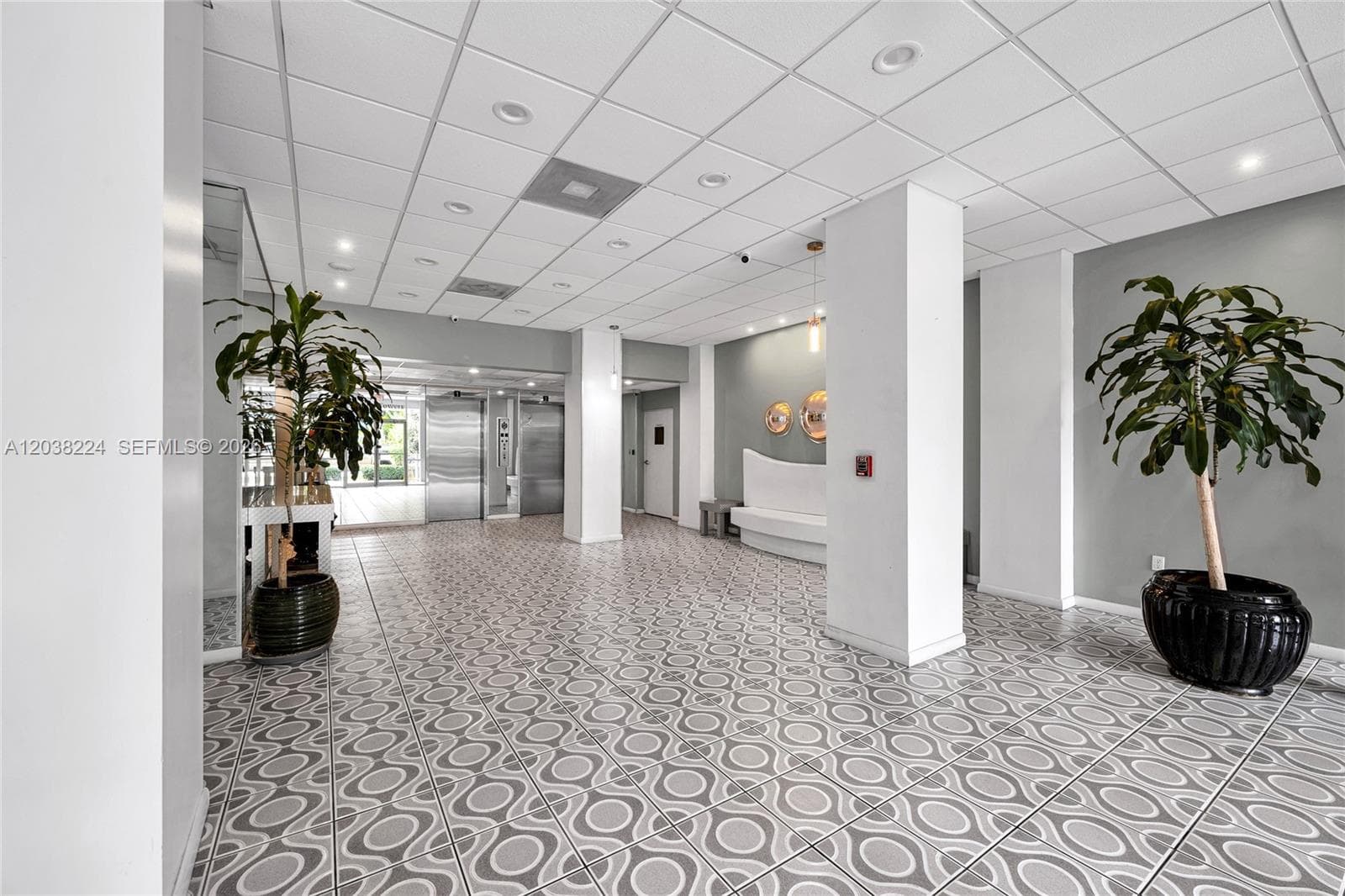 Admiral Towers · #715 in Miami Beach - Photo 21
