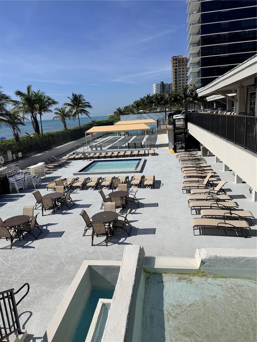 HEMISPHERES CONDO · #8H in Hallandale Beach - Photo 19