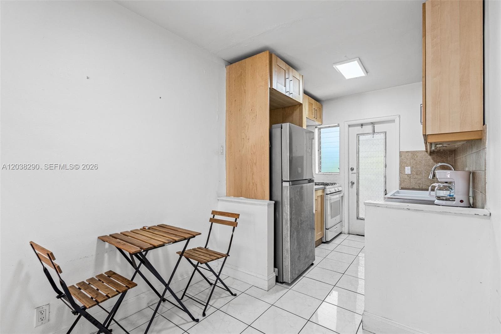 AMERICAN GARDENS CONDO · #3 in Miami Beach - Photo 11