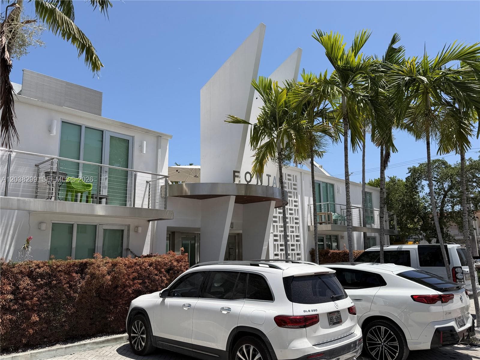 FONTANA CONDO · #212 in Miami Beach - Photo 6