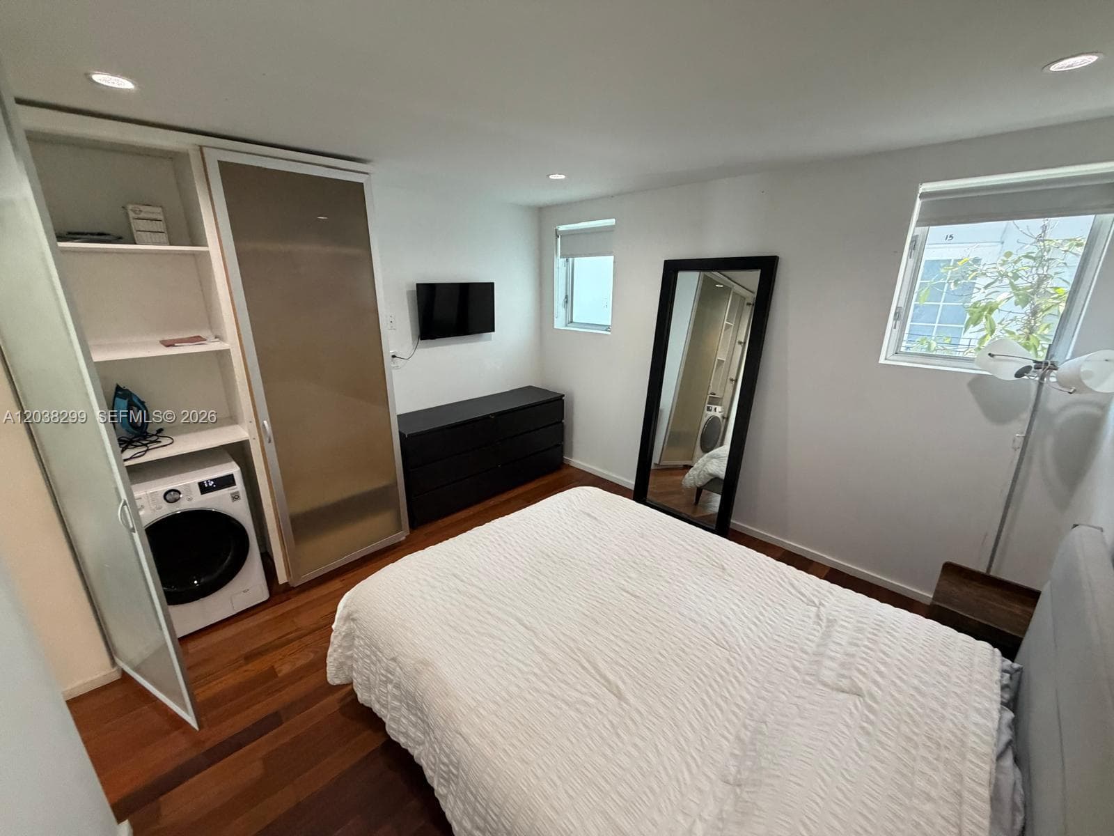FONTANA CONDO · #212 in Miami Beach - Photo 8