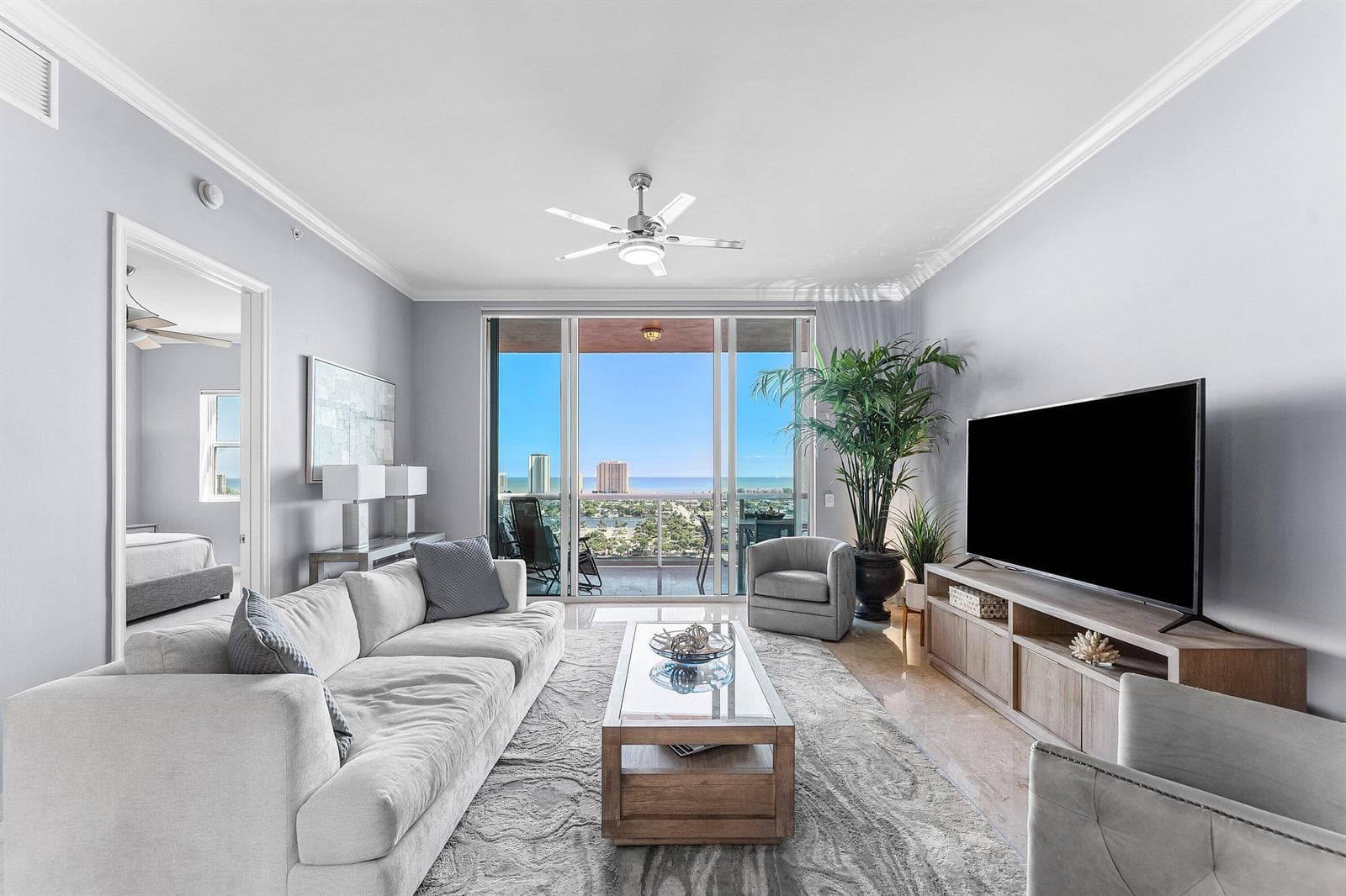 2640 Lake Shore Drive #2215