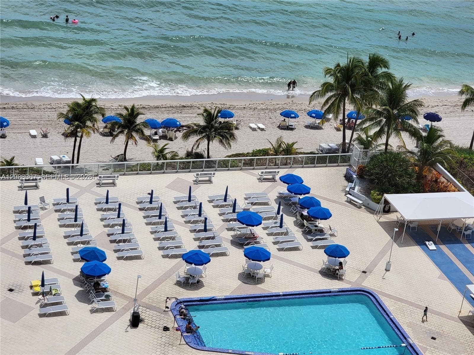 PARKER PLAZA CONDO ESTATE · #1718 in Hallandale Beach - Photo 27