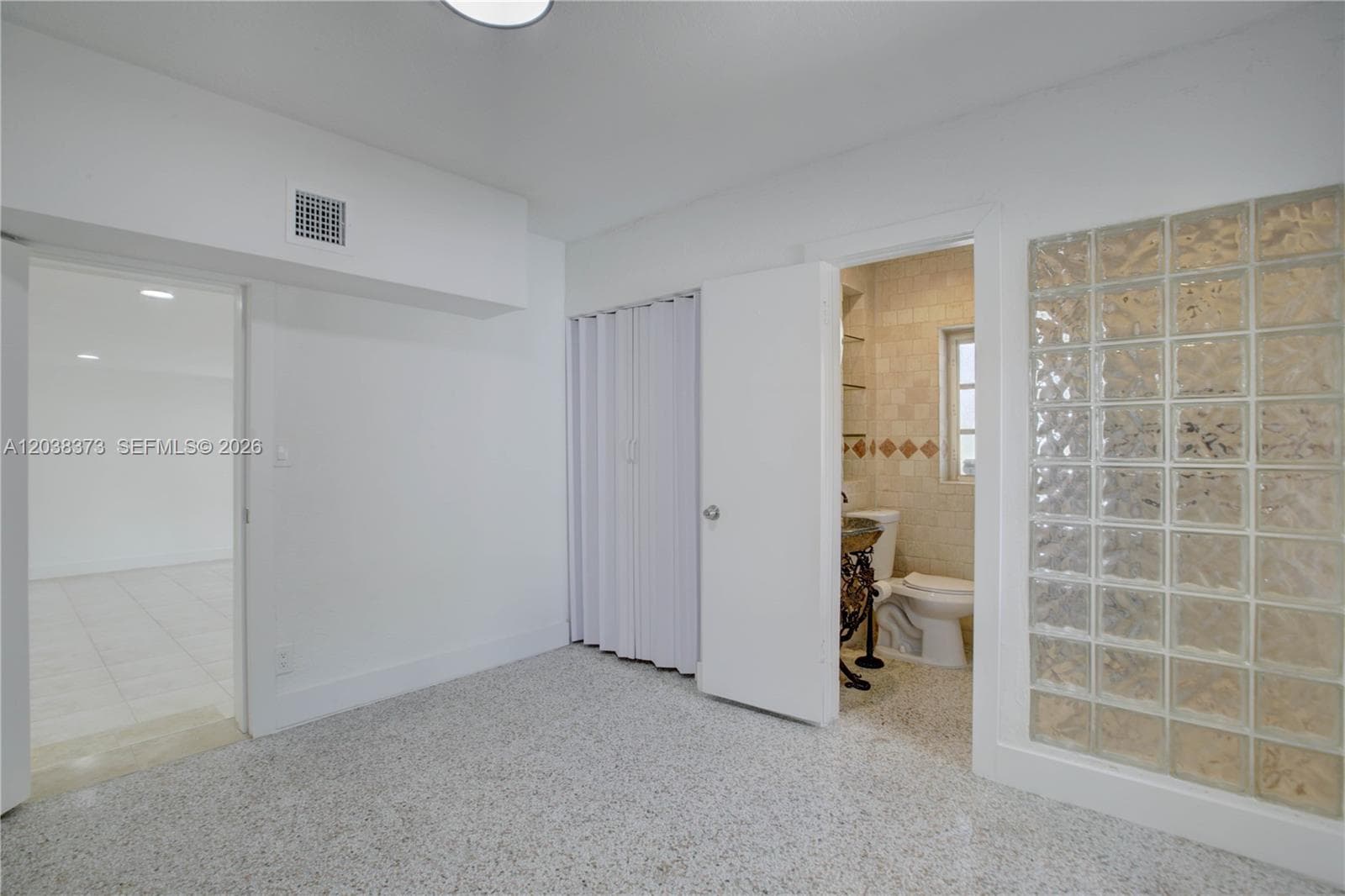 616 SW 11th Ct photo 32