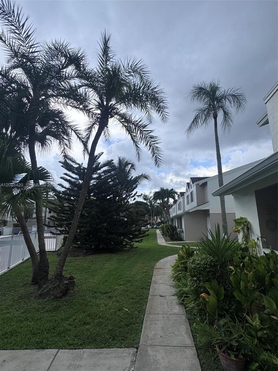 Antigua Country Club · #N-13 in Hialeah - Photo 6