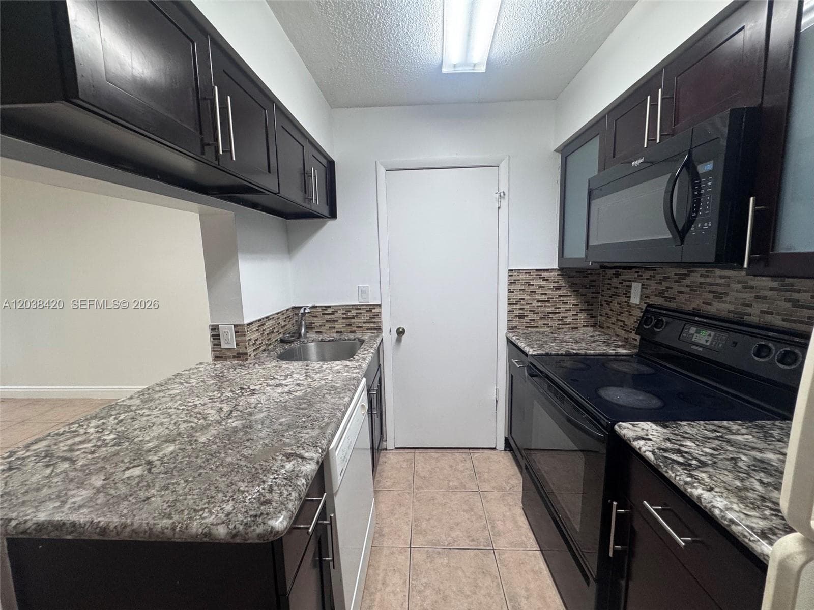 Antigua Country Club · #N-13 in Hialeah - Photo 32