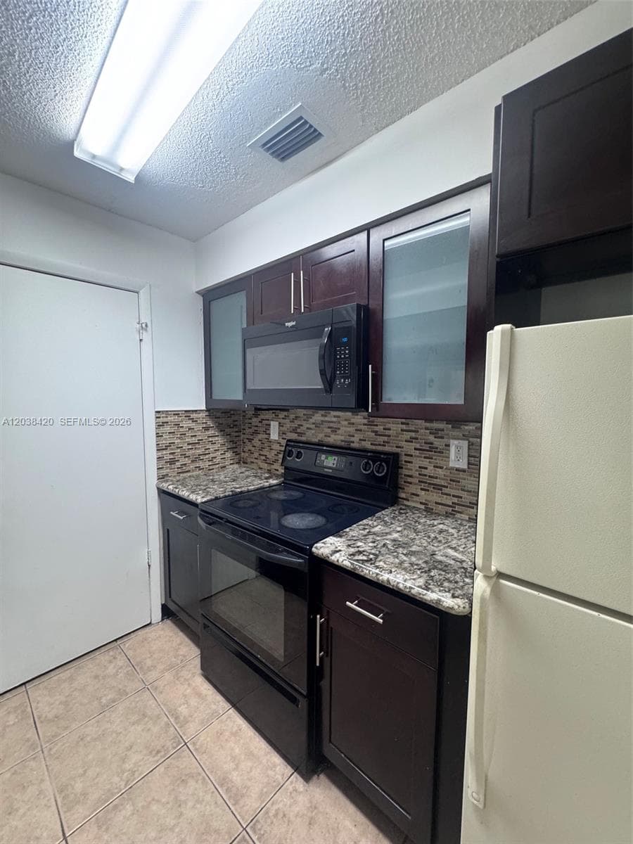 Antigua Country Club · #N-13 in Hialeah - Photo 31