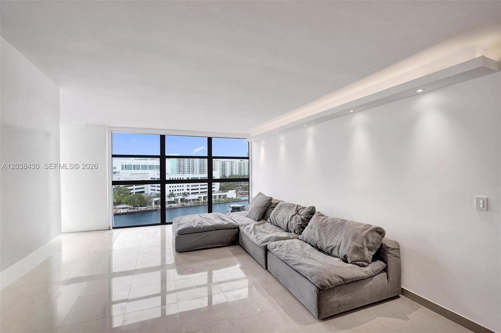 OCEANVIEW EAST · #1022 in Hallandale Beach - Photo 1