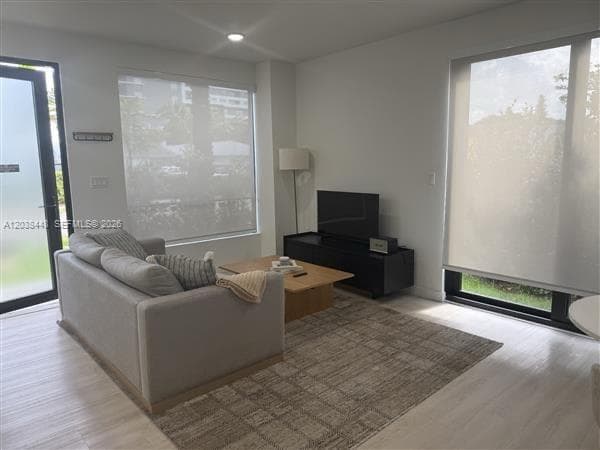 HOLLYWOOD LITTLE RANCHES · #101 in Hollywood - Photo 8