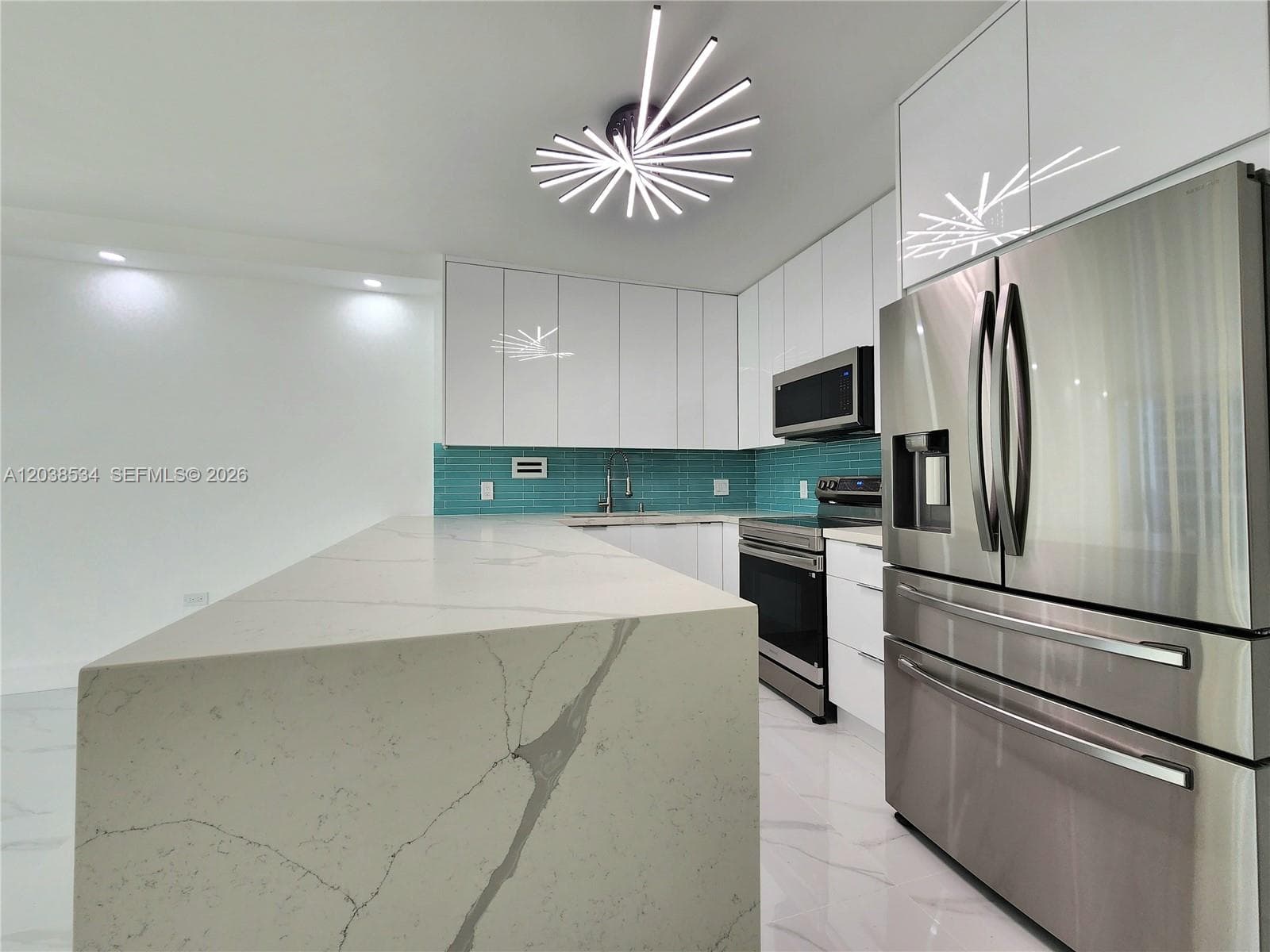 Alexander Towers · #716 in Hollywood - Photo 6