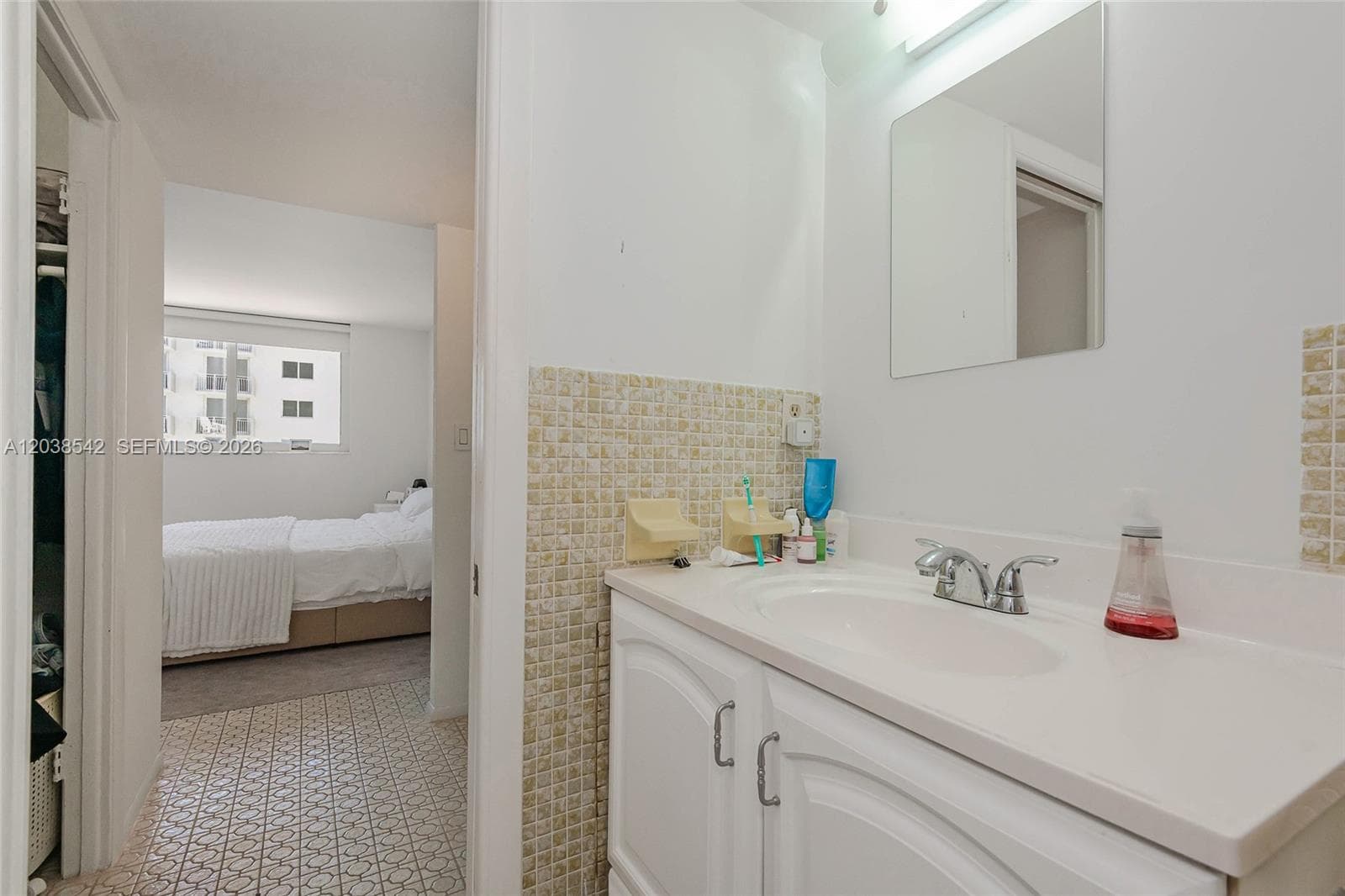 The Presidential Condo · #810 in Miami Beach - Photo 23