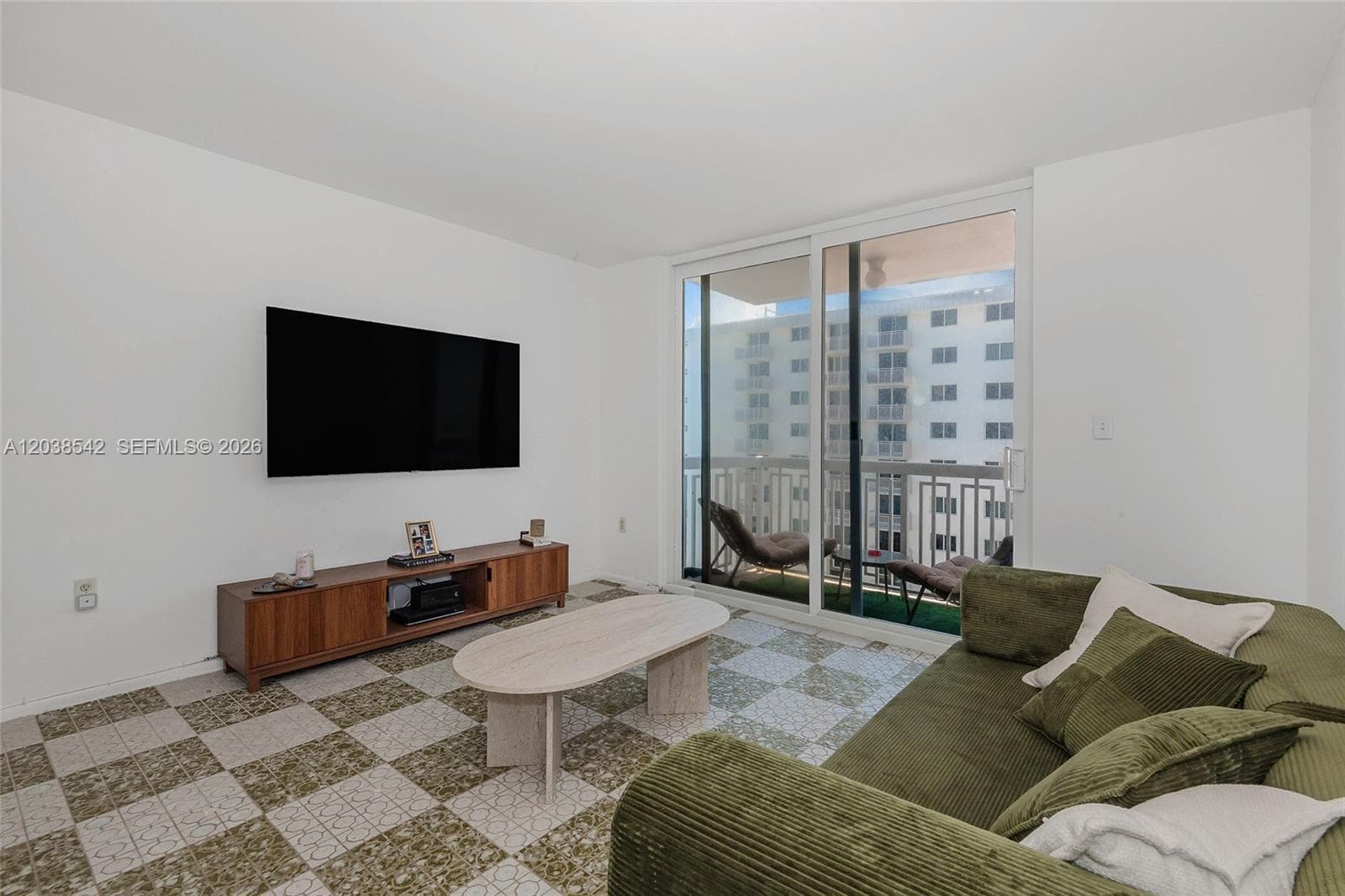 The Presidential Condo · #810 in Miami Beach - Photo 5