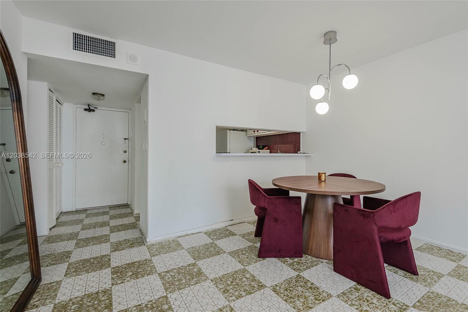 The Presidential Condo · #810 in Miami Beach - Photo 10