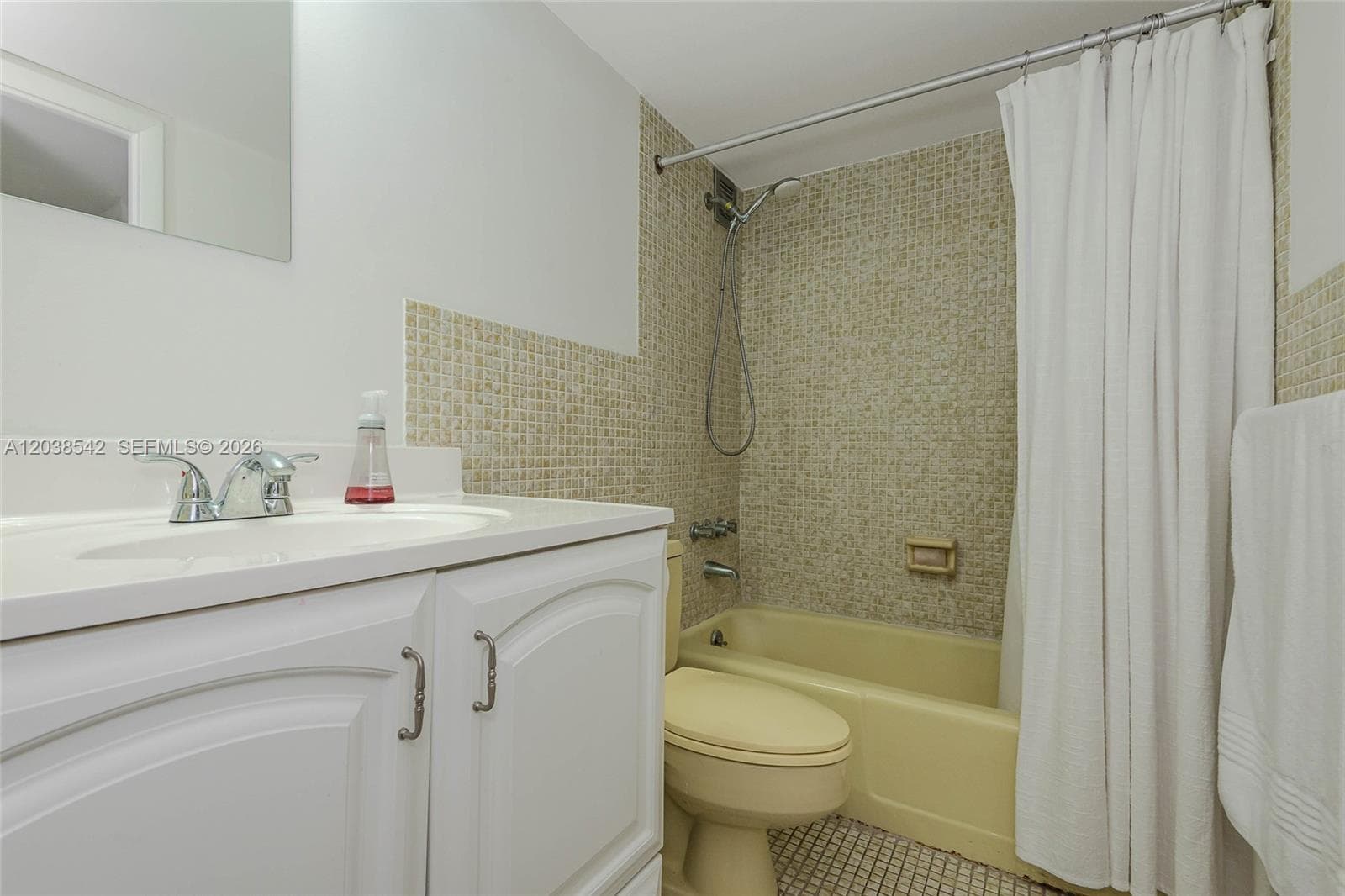 The Presidential Condo · #810 in Miami Beach - Photo 11