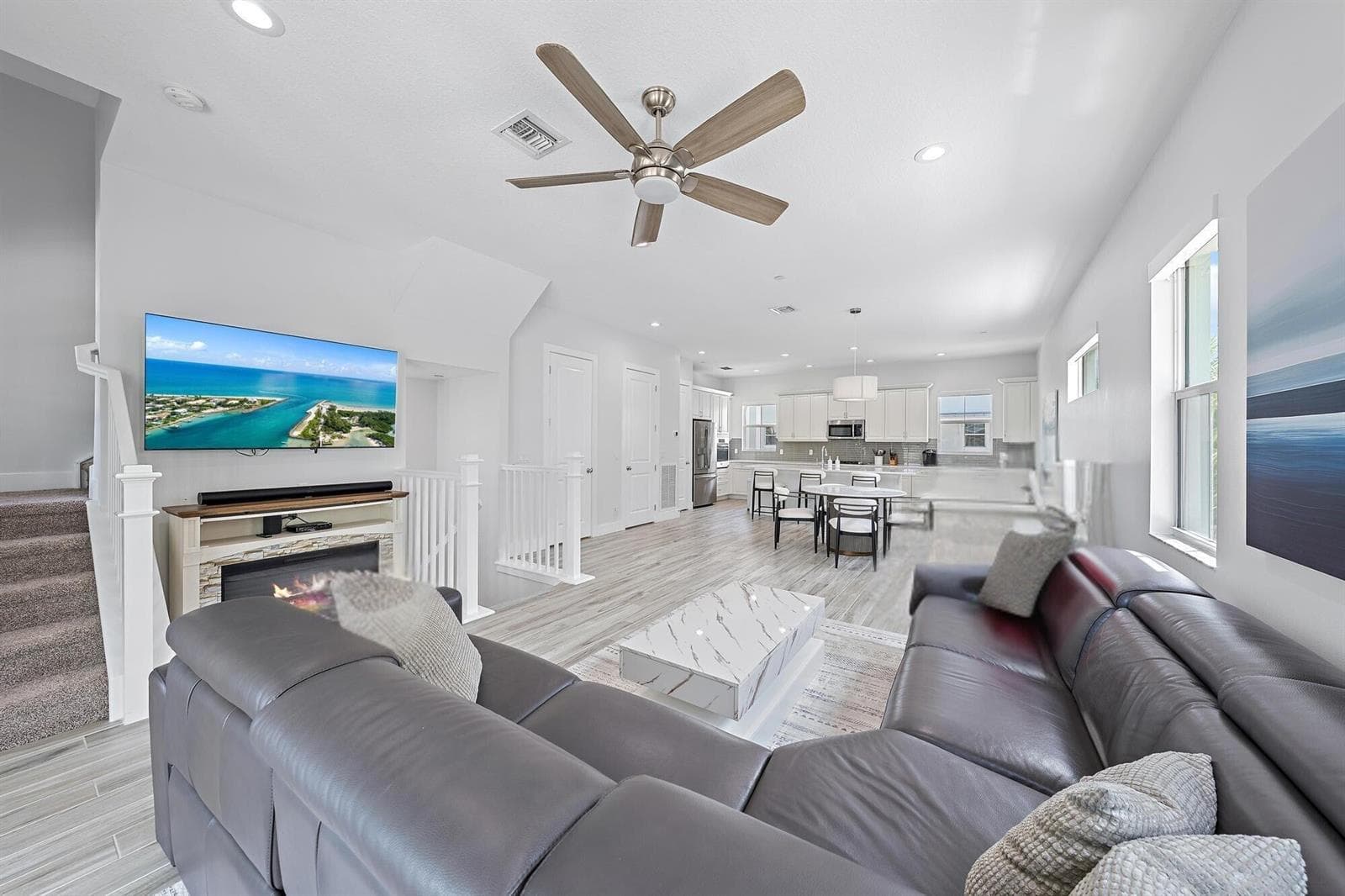 Great Room - 2nd Floor