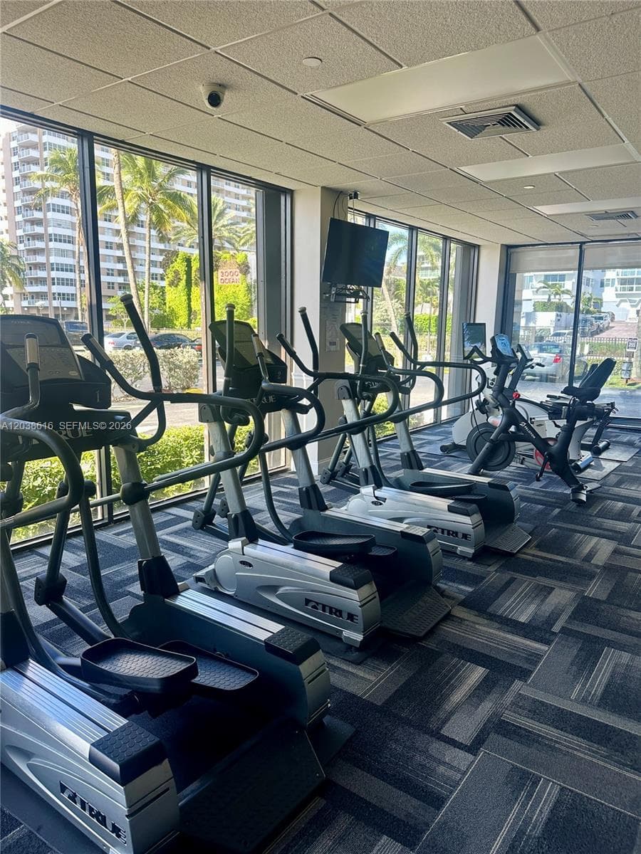 AVANT GARDE CONDO · #1004 in Hallandale Beach - Photo 12