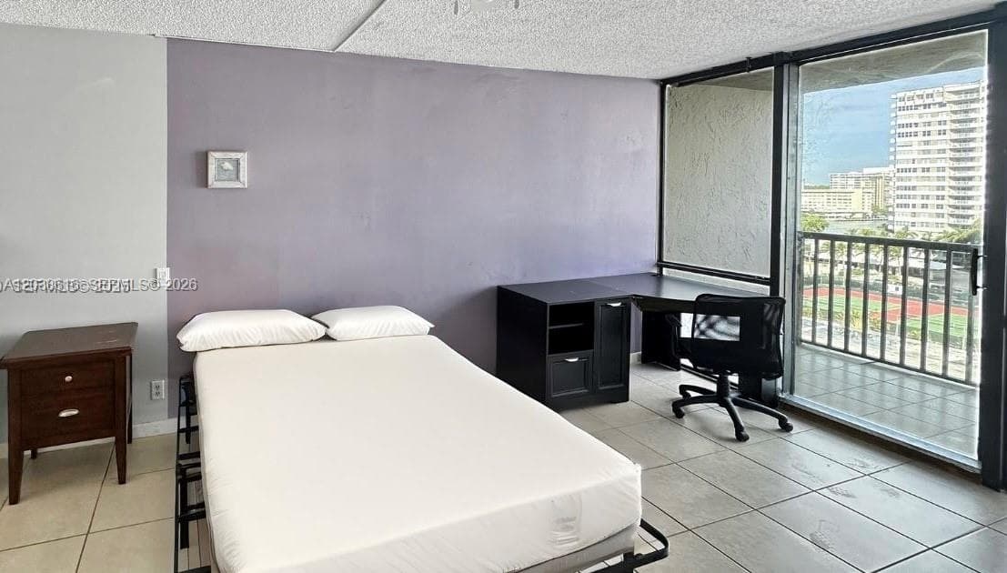 AVANT GARDE CONDO · #1004 in Hallandale Beach - Photo 7