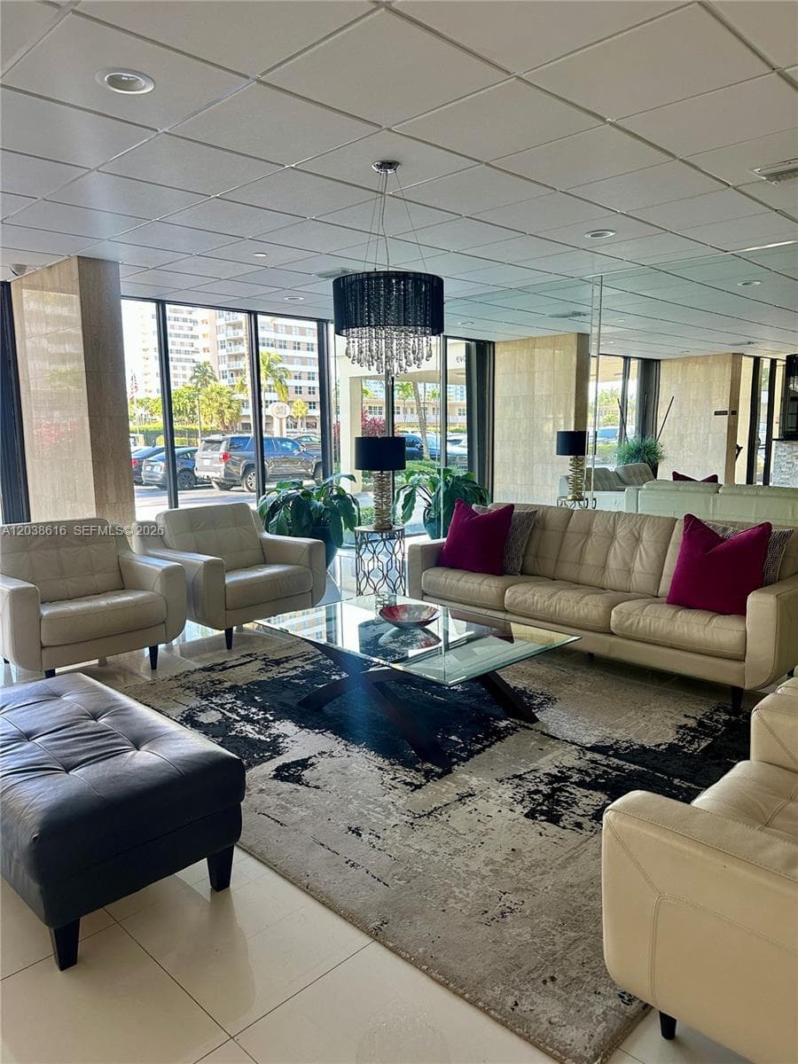 AVANT GARDE CONDO · #1004 in Hallandale Beach - Photo 3