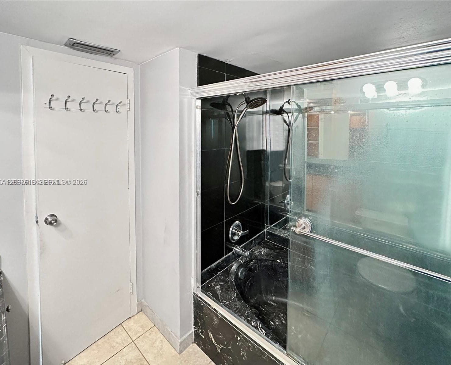 AVANT GARDE CONDO · #1004 in Hallandale Beach - Photo 10