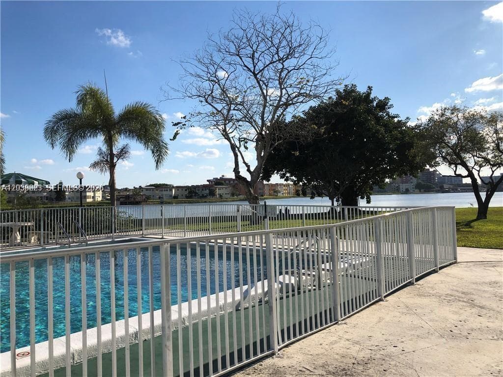 JADE WINDS GROUP DAISY · #508-2 in Miami - Photo 36