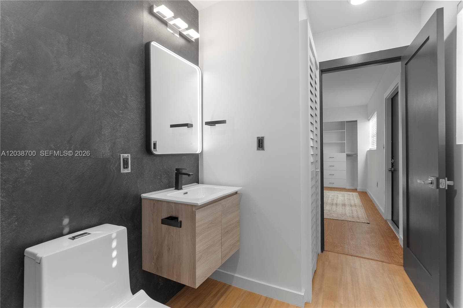 1428 NE 153rd Ter photo 24