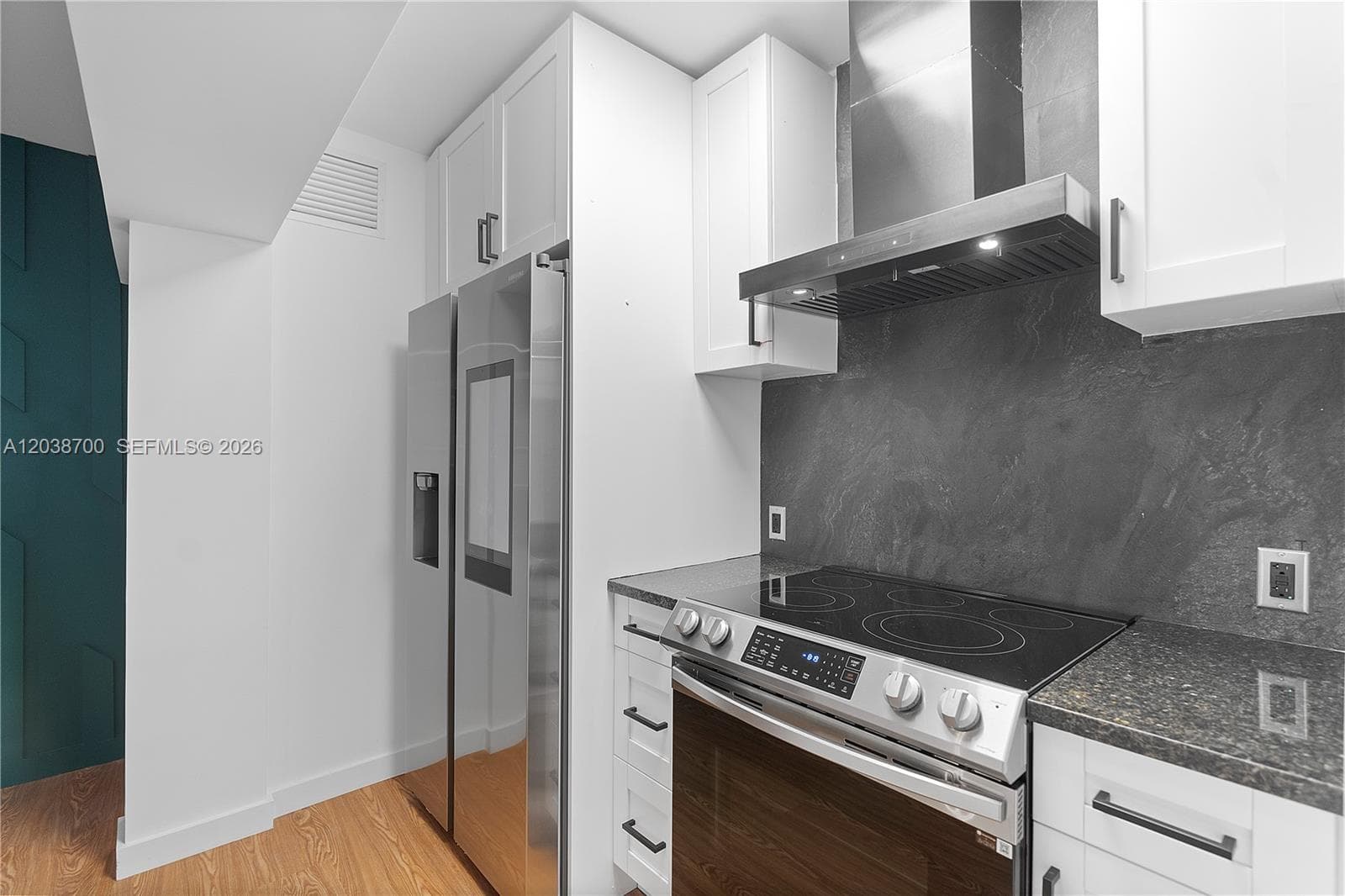 1428 NE 153rd Ter photo 10