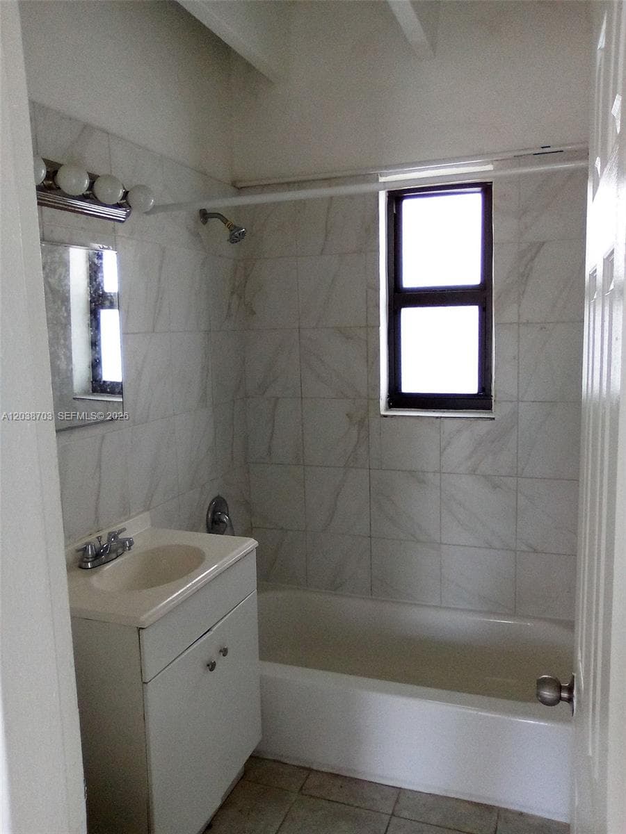 CORAL BAY MANOR · #7 in Florida City - Photo 4
