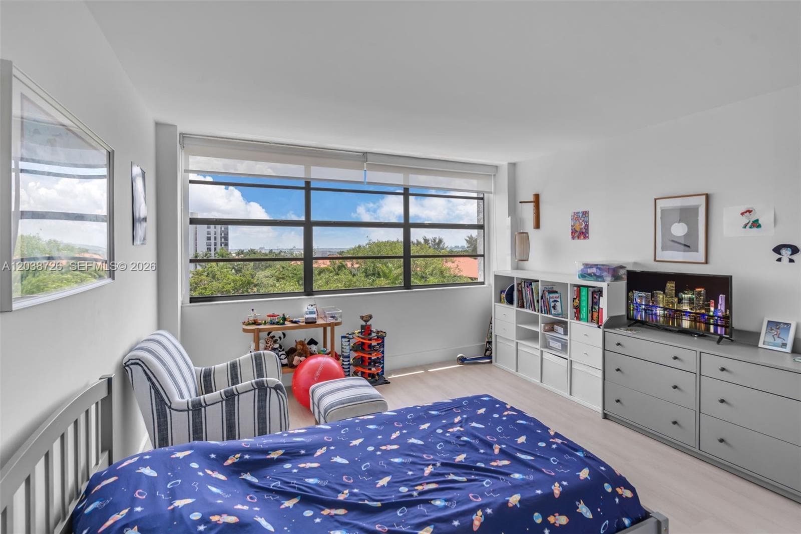 Island Breakers · #7C in Key Biscayne - Photo 16