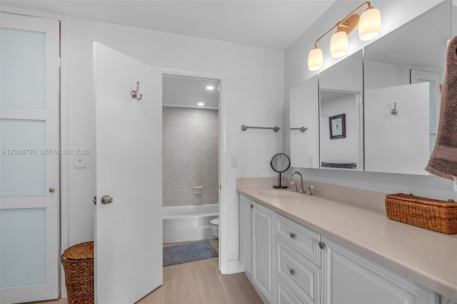 Island Breakers · #7C in Key Biscayne - Photo 14