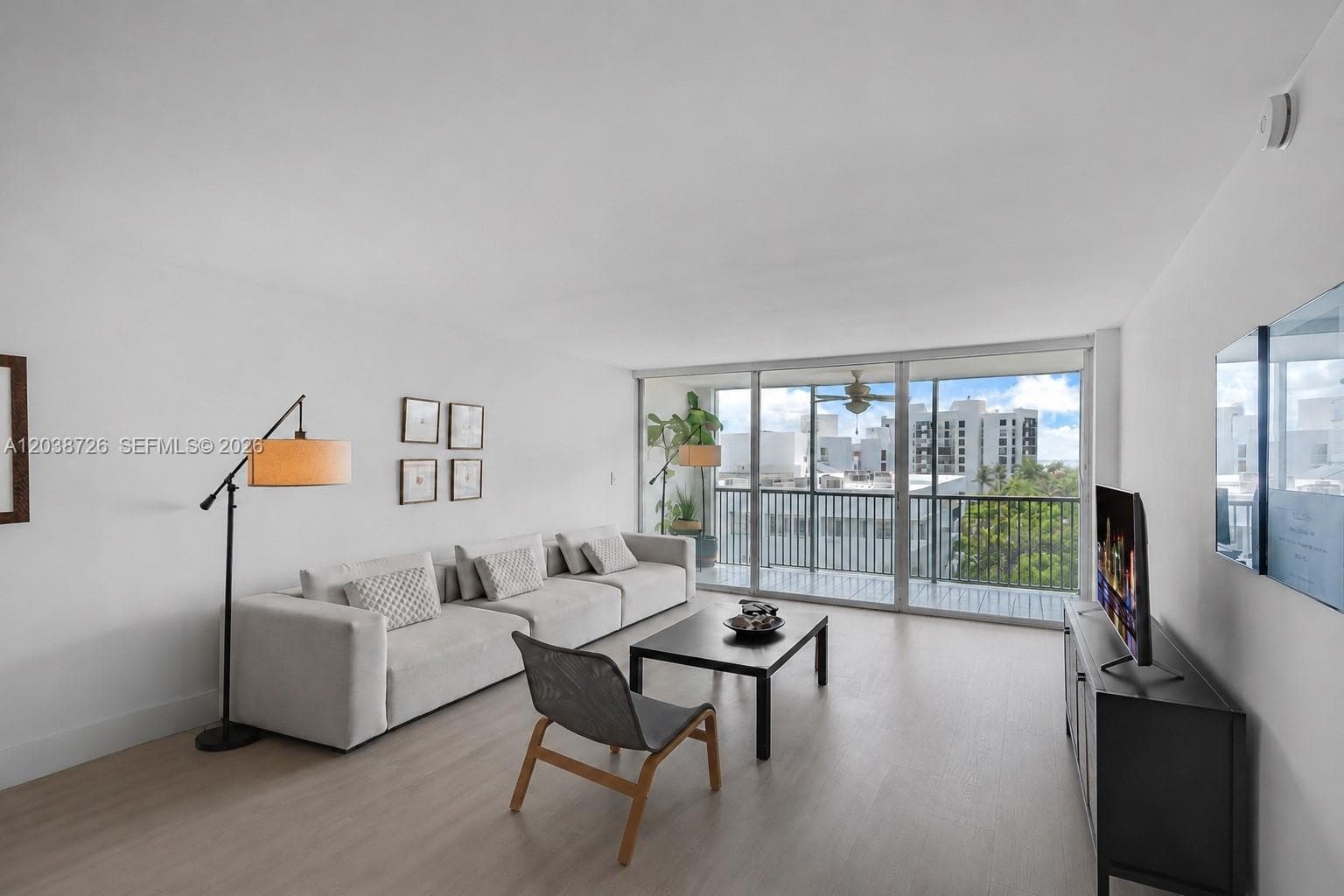 Island Breakers · #7C in Key Biscayne - Photo 4