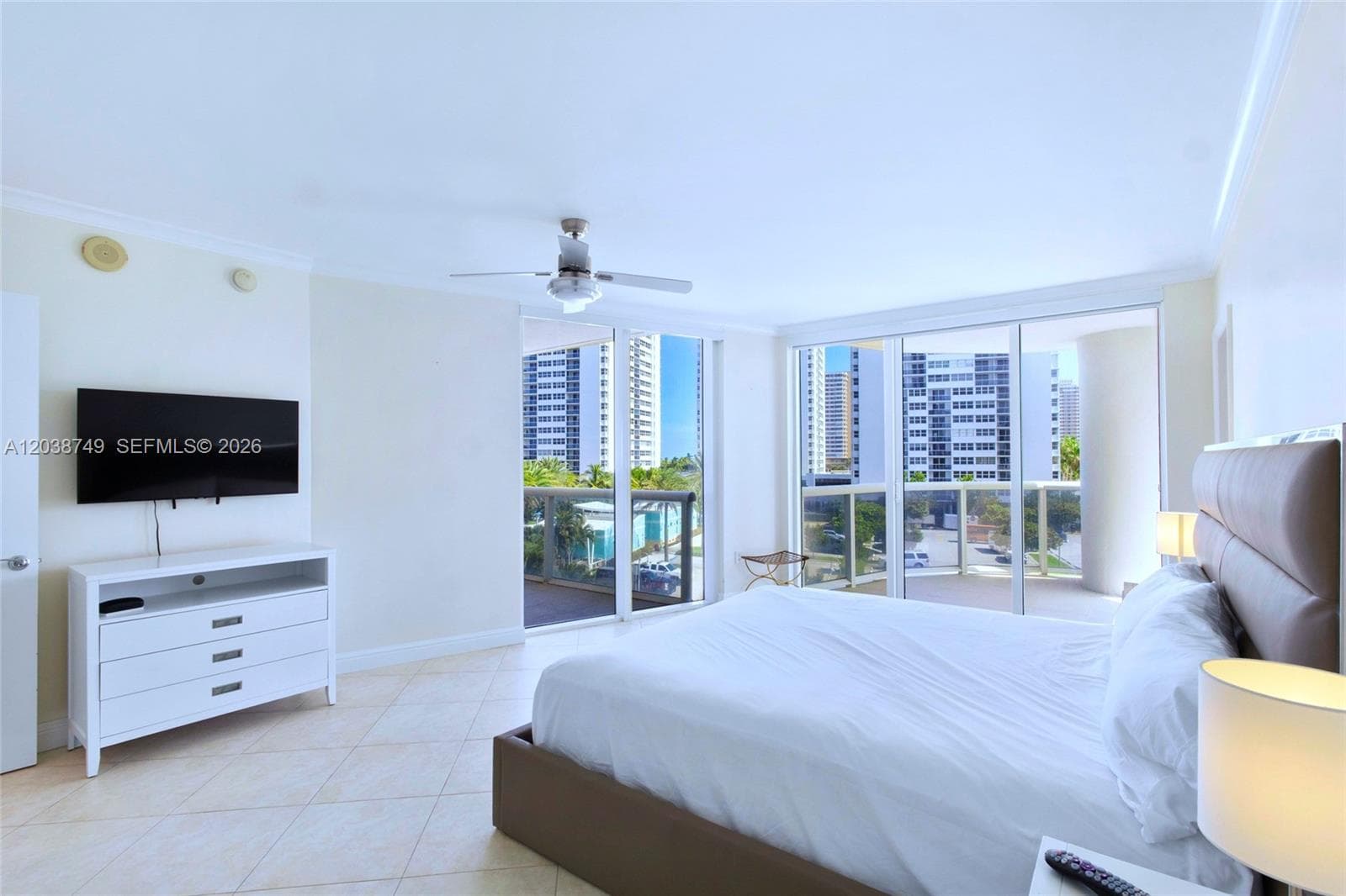 BEACH CLUB CONDO · #405 in Hallandale Beach - Photo 5