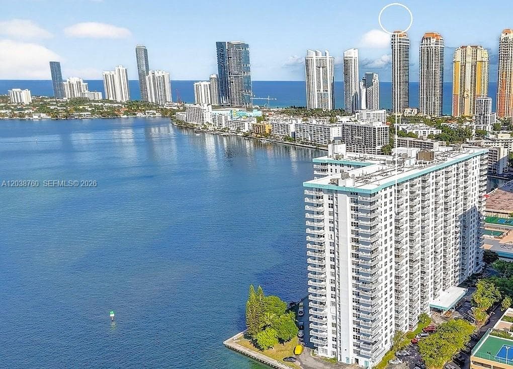 Winston Towers 500 Condo · #1905 + DEN in Sunny Isles Beach - Photo 4