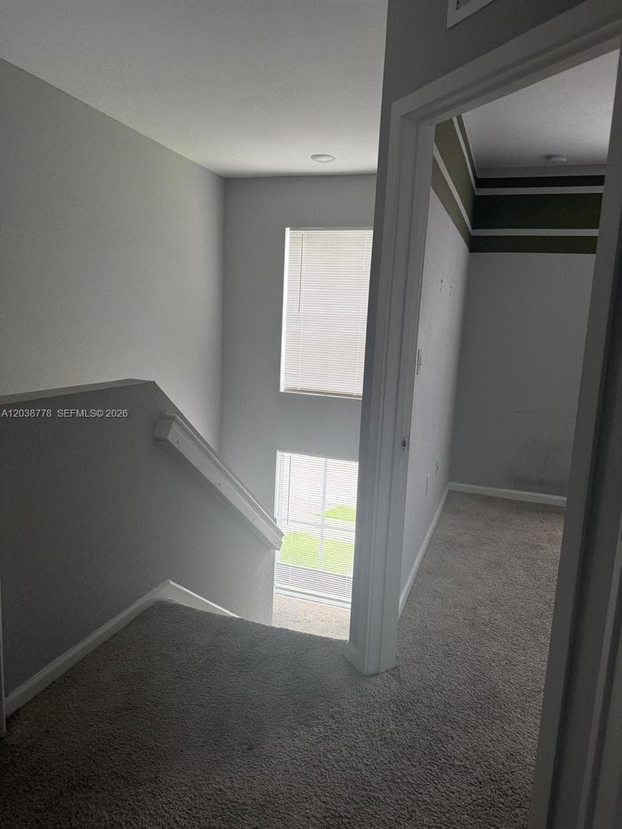 834 SE 16th Ct photo 22