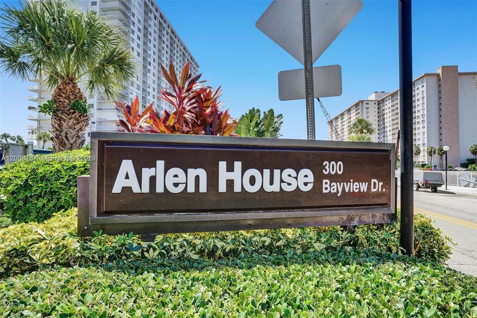 ARLEN HOUSE CONDO · #1711 in Sunny Isles Beach - Photo 36