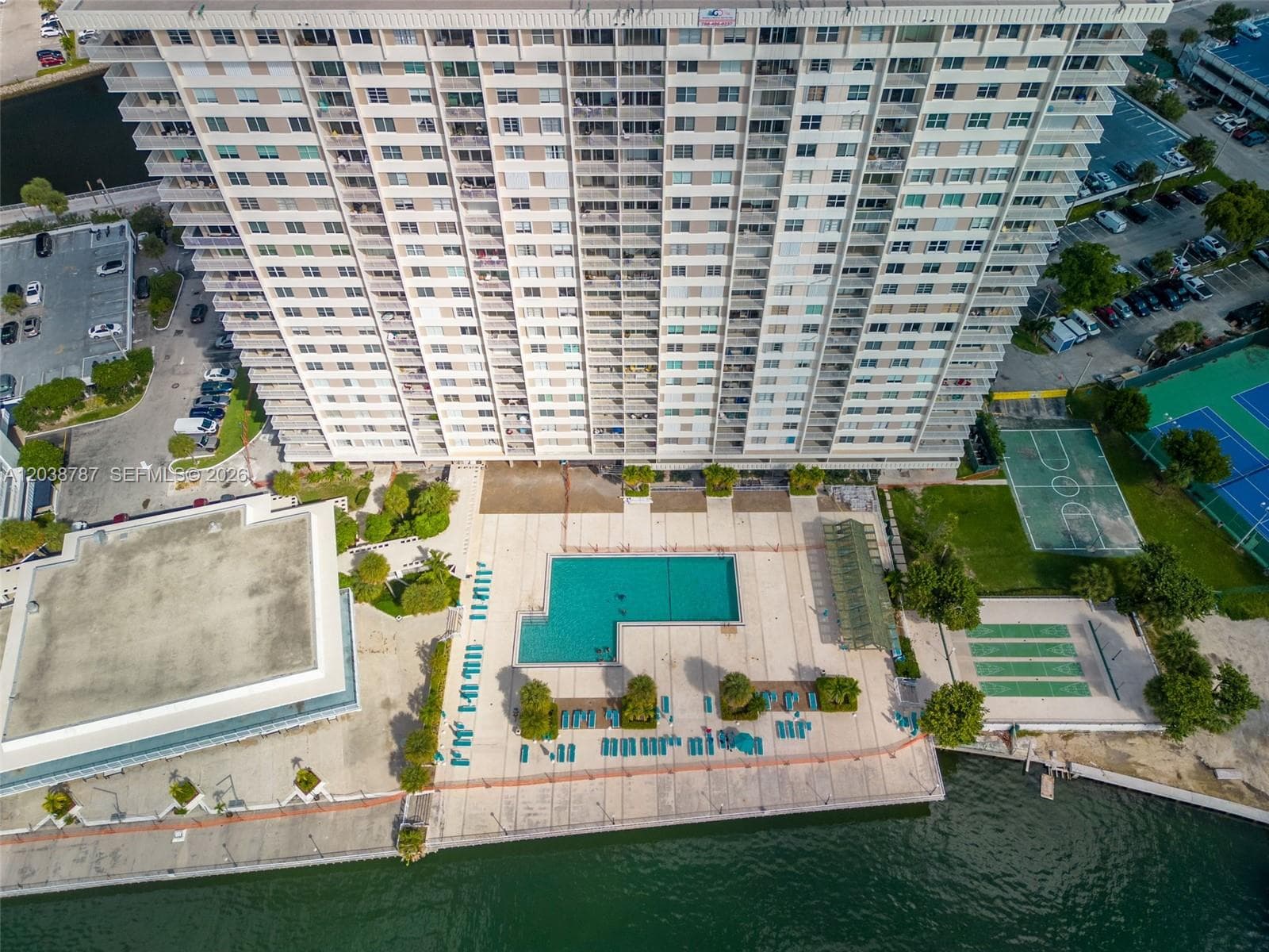 ARLEN HOUSE CONDO · #1711 in Sunny Isles Beach - Photo 31