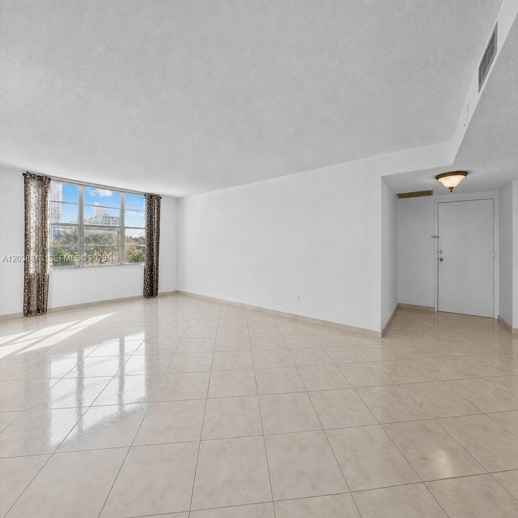 WINSTON TOWER · #404 in Sunny Isles Beach - Photo 7