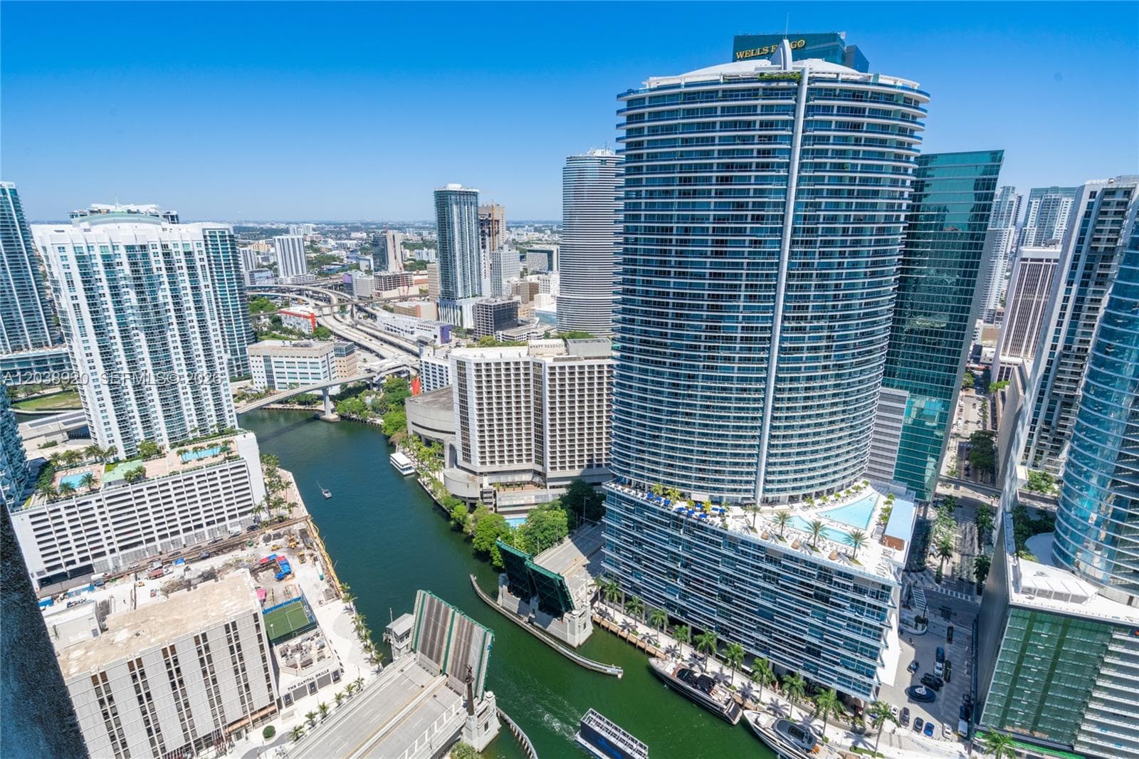 Icon Brickell I · #4315 in Miami - Photo 39