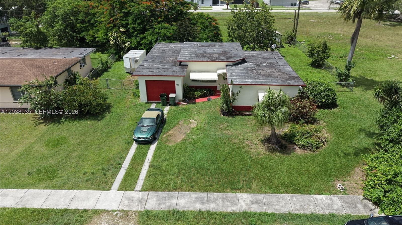 27 NW 18th St photo 5