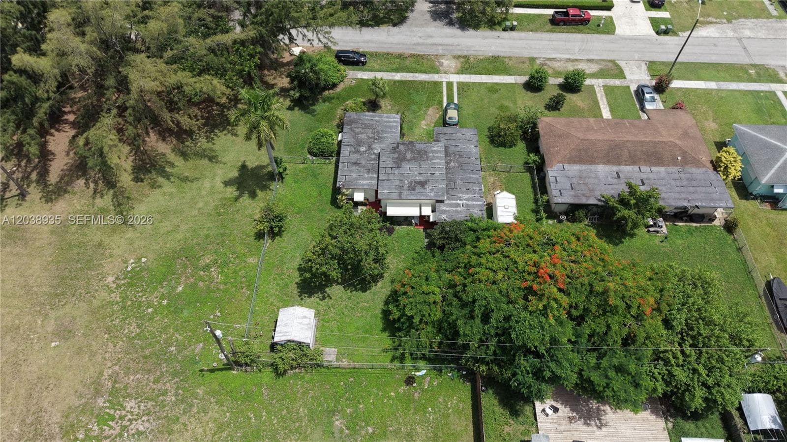 27 NW 18th St photo 9