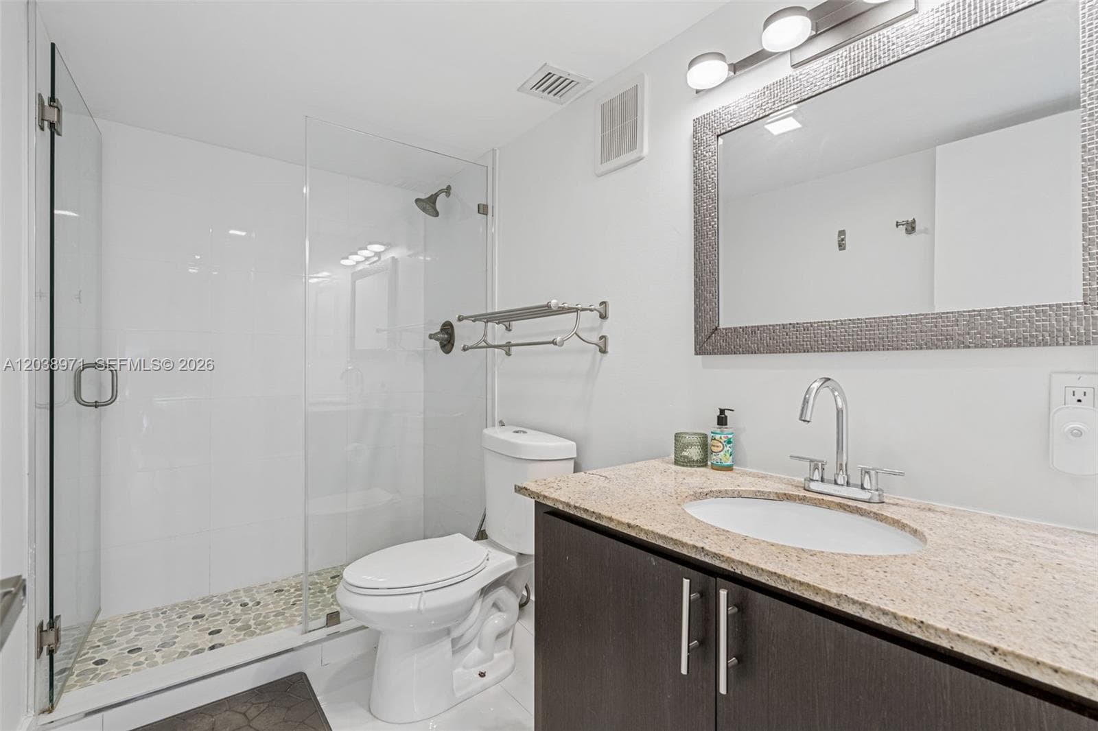 CLINTON CONDO · #306 in Miami Beach - Photo 16