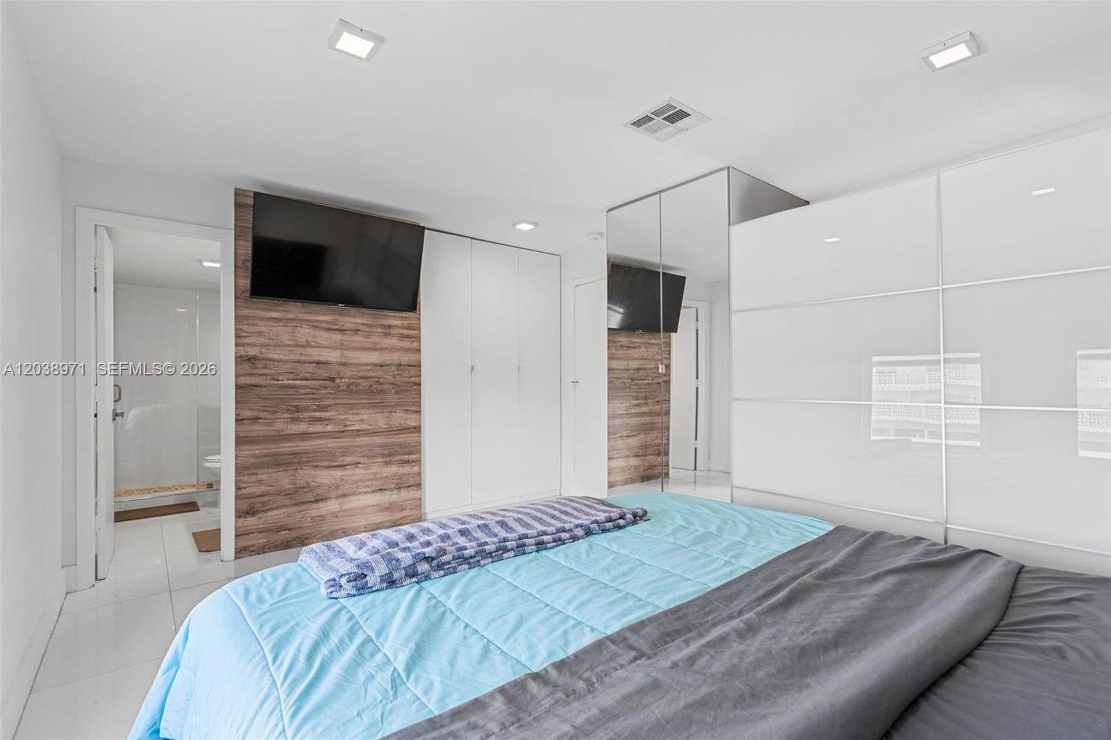 CLINTON CONDO · #306 in Miami Beach - Photo 15