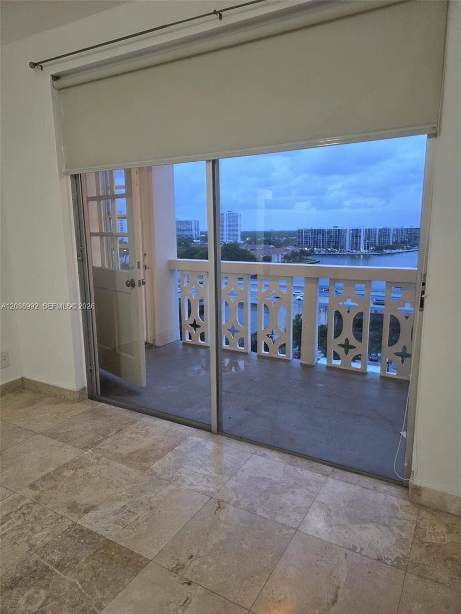 IMPERIAL TOWERS CONDO · #18 in Hallandale Beach - Photo 13