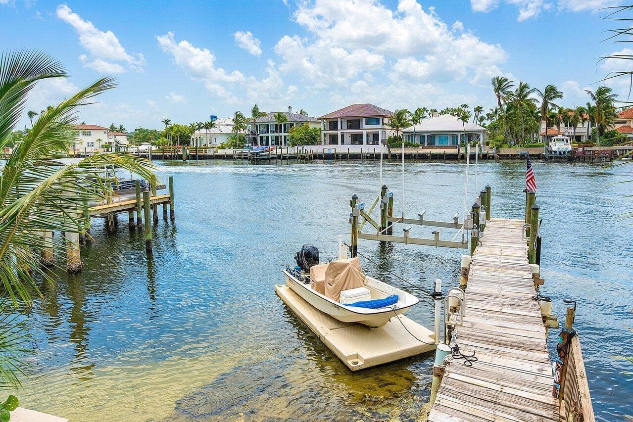 Dock