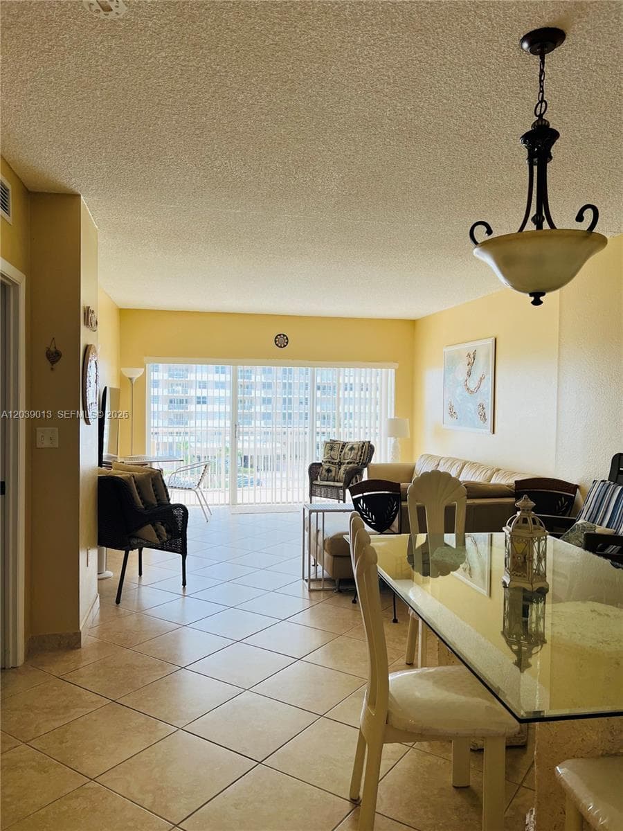 HEMISPHERES CONDO · #4C in Hallandale Beach - Photo 2