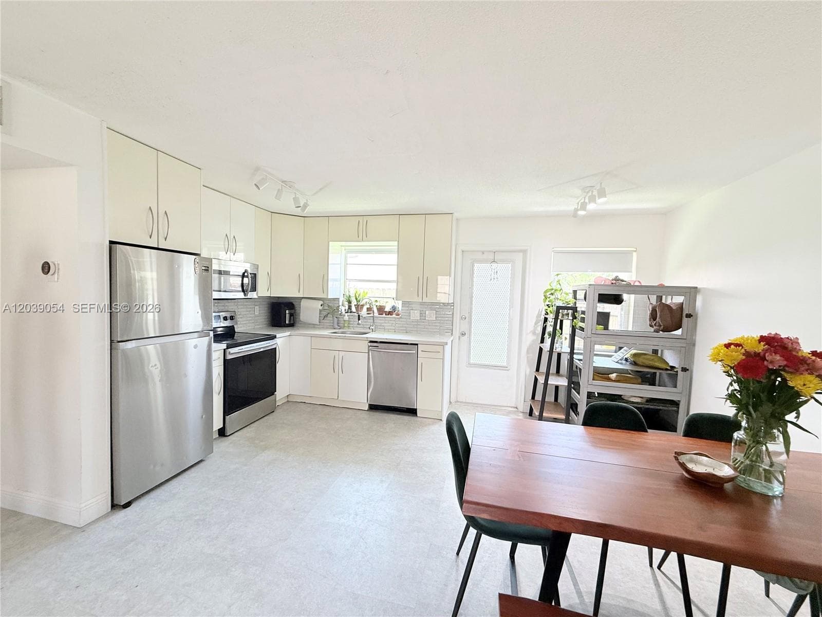 ROYAL TERRACE CONDOMINIUM · #105 in Hollywood - Photo 9