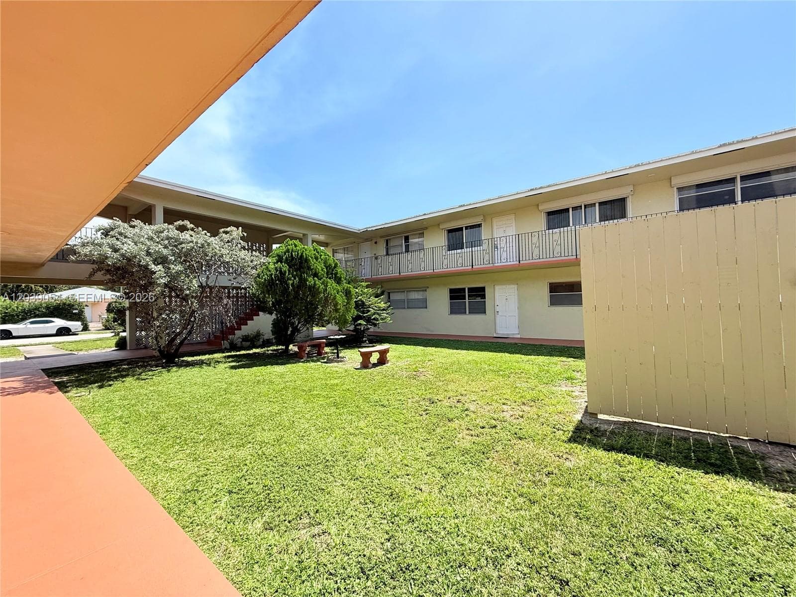 ROYAL TERRACE CONDOMINIUM · #105 in Hollywood - Photo 25