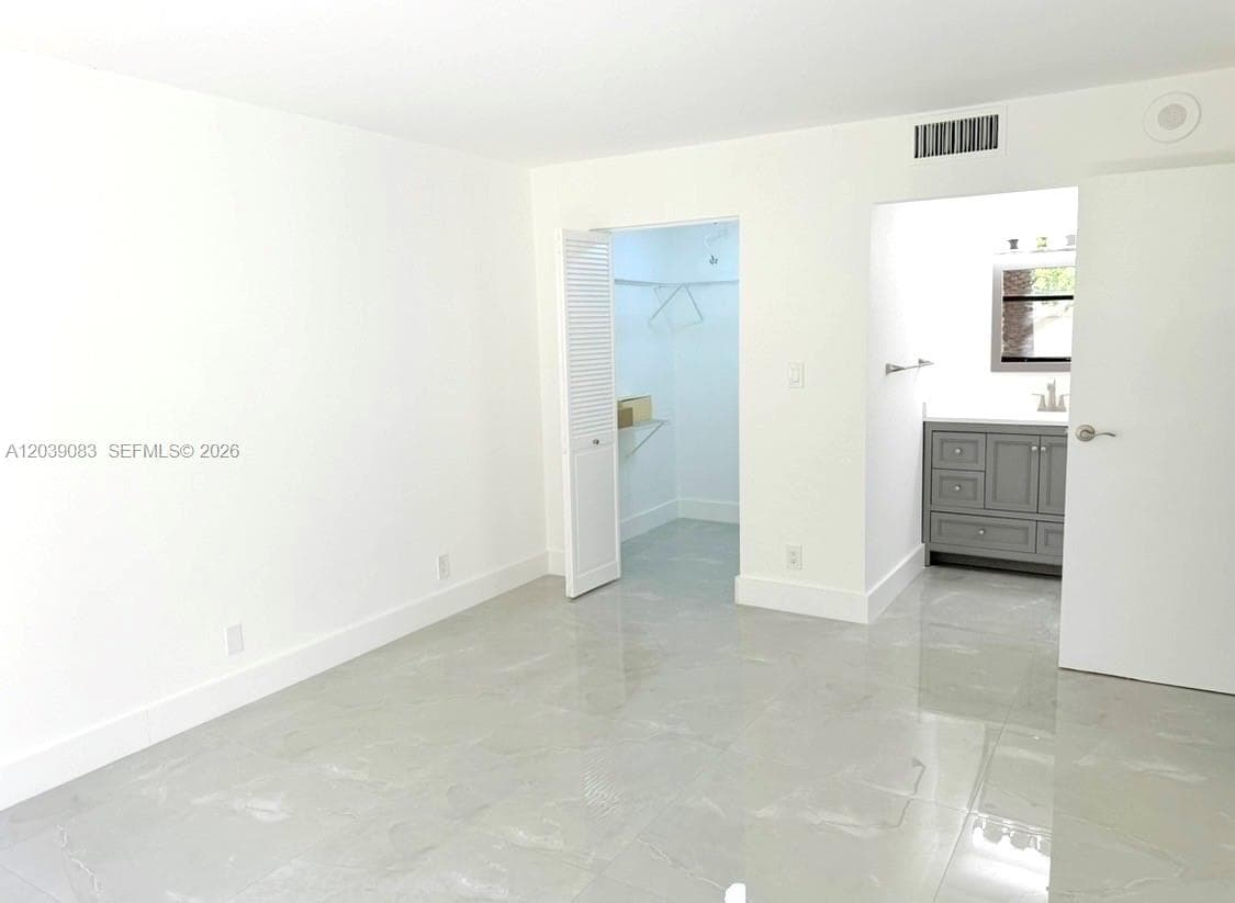PLAZA OF AMERICAS CONDO · #116 in Sunny Isles Beach - Photo 10