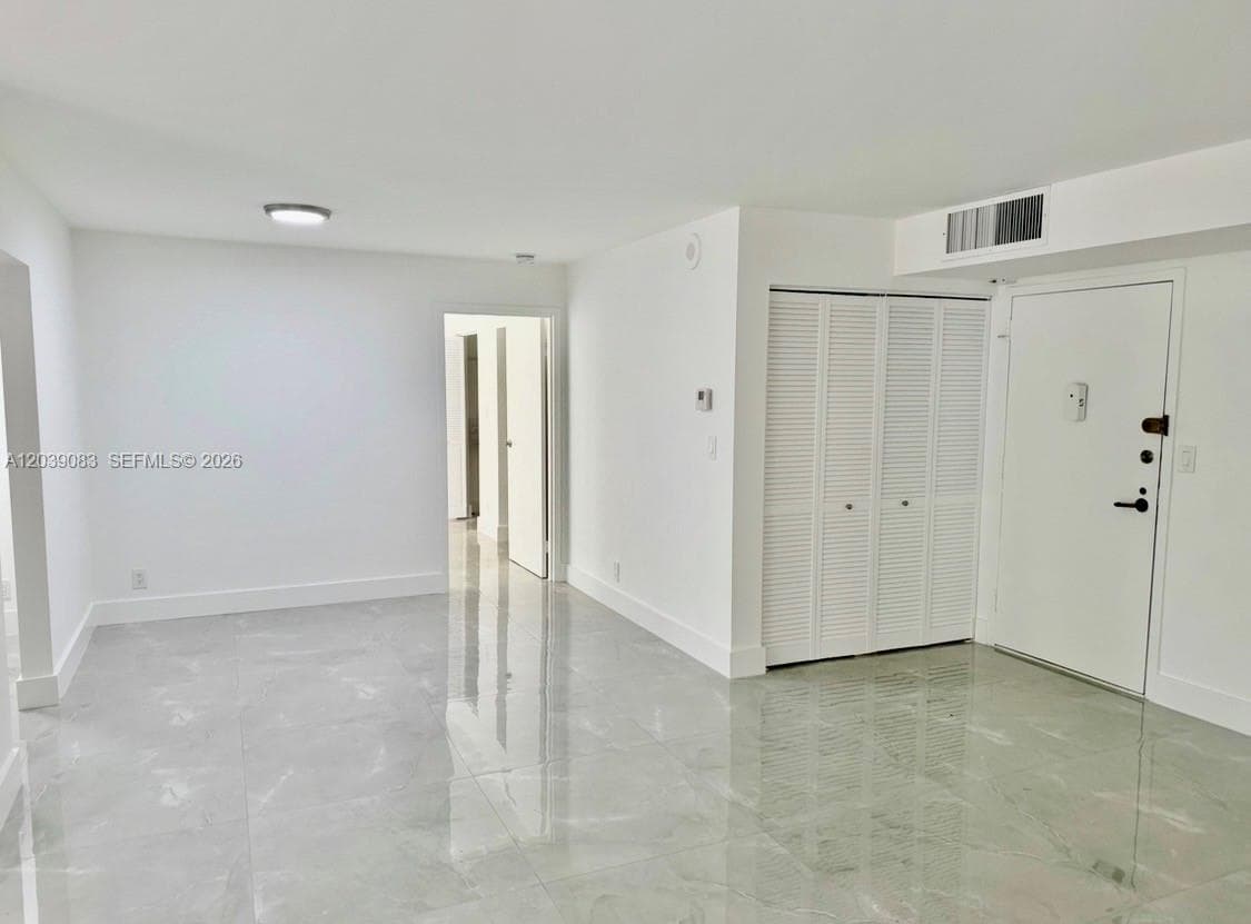 PLAZA OF AMERICAS CONDO · #116 in Sunny Isles Beach - Photo 4