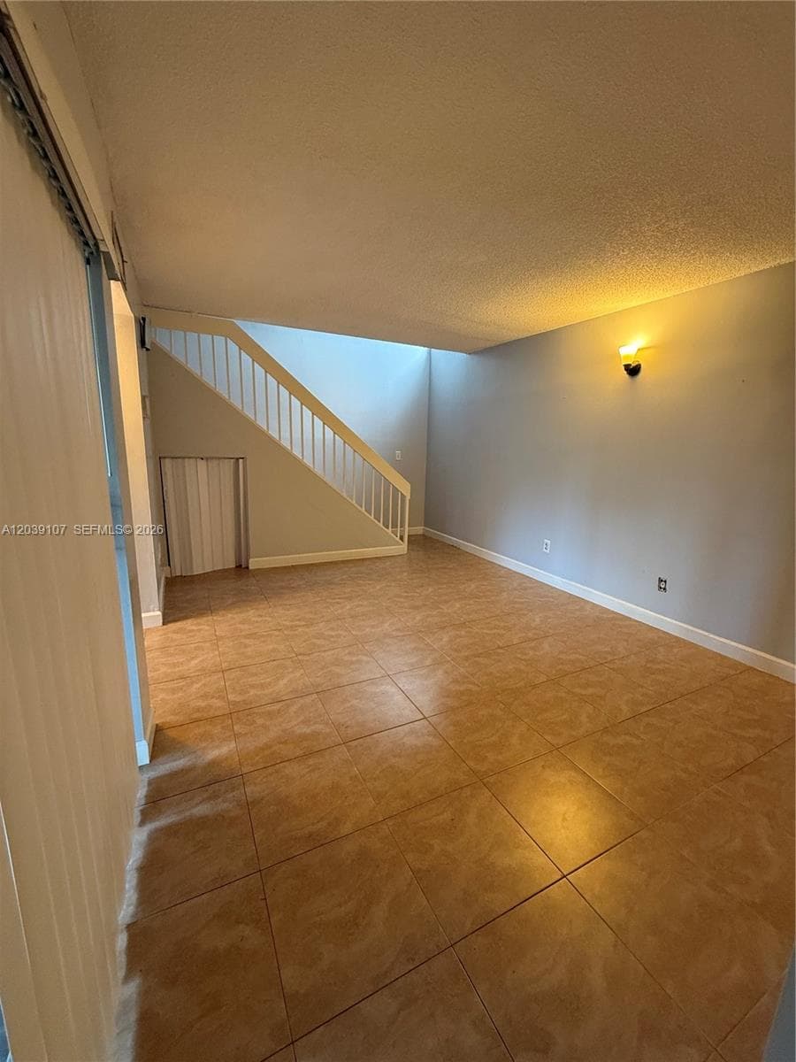 EAST WIND LAKE VILLAGE · #9700 in Miami - Photo 7