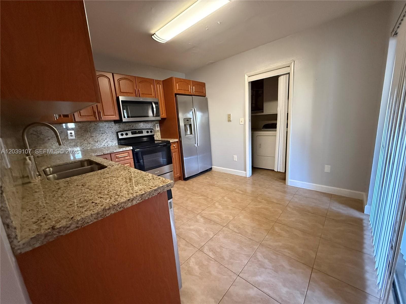 EAST WIND LAKE VILLAGE · #9700 in Miami - Photo 20